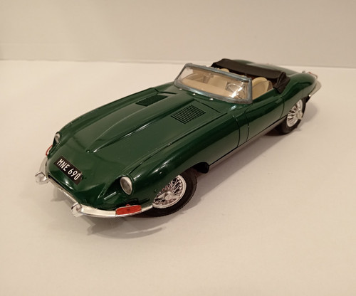 Polistil jaguar 2 litre - polistil, xk-e